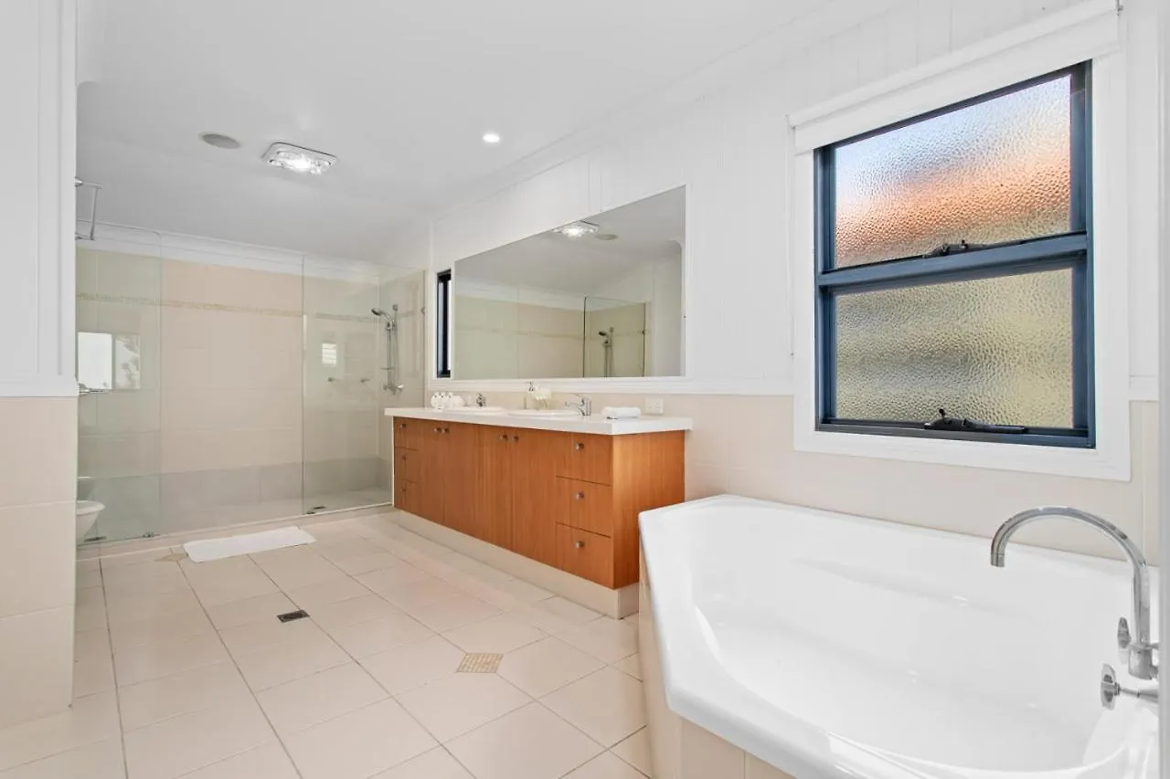 Holiday home Bilinga Beachfront House Gold Coast